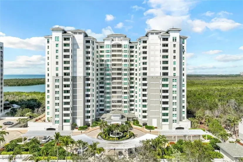 Picture of 285 Grande Way 901, Naples FL 34110