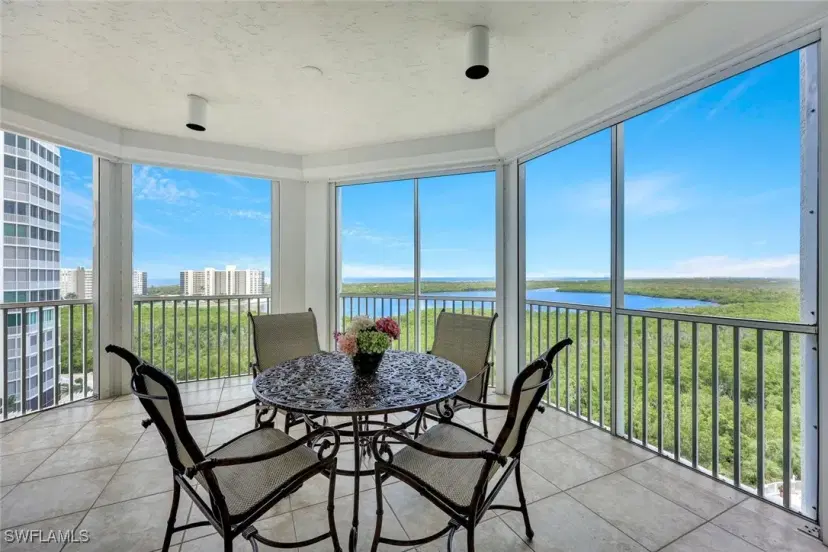 Picture of 285 Grande Way 901, Naples FL 34110