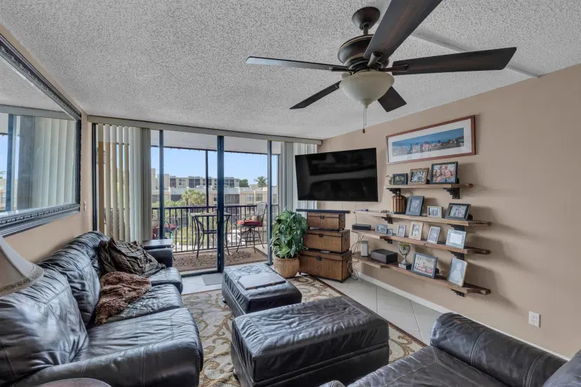 Picture of 9 Royal Palm Way 4020, Boca Raton FL 33432
