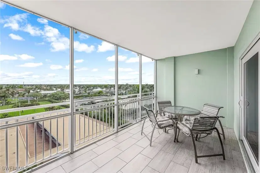 Picture of 500 Saturn Ct 68, Marco Island FL 34145