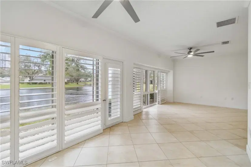 Picture of 604 Arbor Lake Dr 6-103, Naples FL 34110