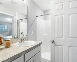 Picture of 2707 NE Juanita Pl, Cape Coral, FL 33909