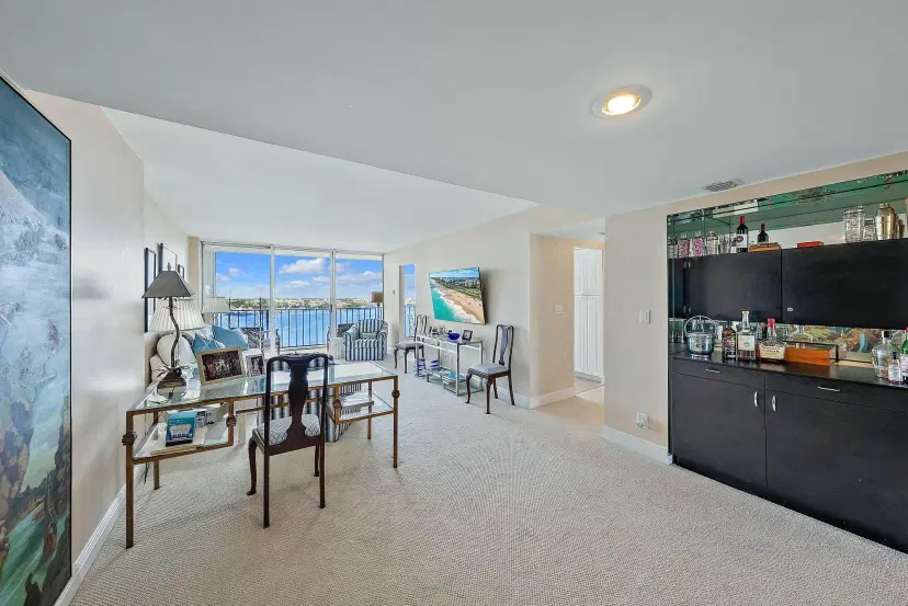 Picture of 1801 S Flagler Drive 1206, West Palm Beach FL 33401
