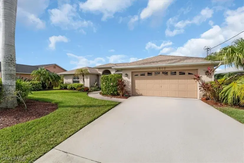Picture of 1512 SW 4Th Ct, Cape Coral FL 33991