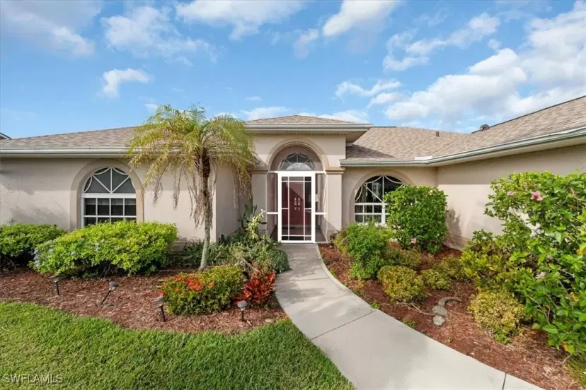 Picture of 1512 SW 4Th Ct, Cape Coral FL 33991