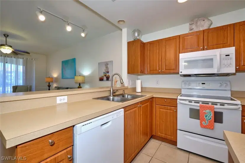 Picture of 15969 Mandolin Bay Dr 205, Fort Myers FL 33908