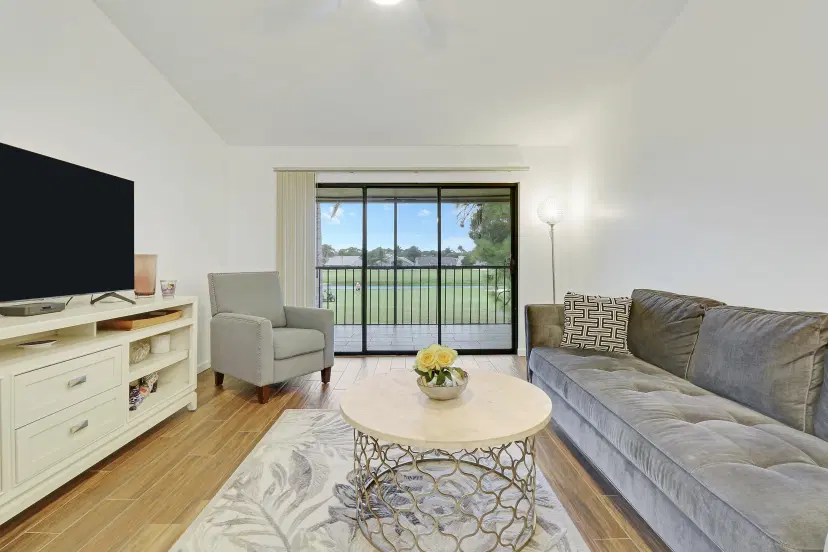 Picture of 1112 Keystone A Drive N A, Jupiter FL 33458