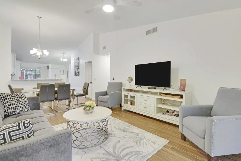 Picture of 1112 Keystone A Drive N A, Jupiter FL 33458