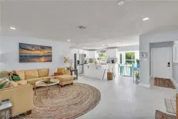 Picture of 1443 Windsor Ct, Cape Coral, FL 33904