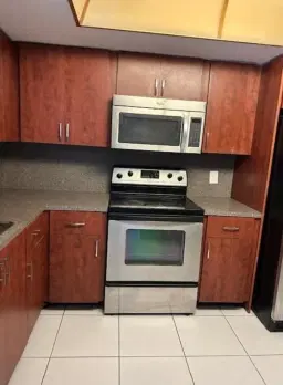 Picture of 5550 NW 44Th St 410-B, Lauderhill, FL 33319