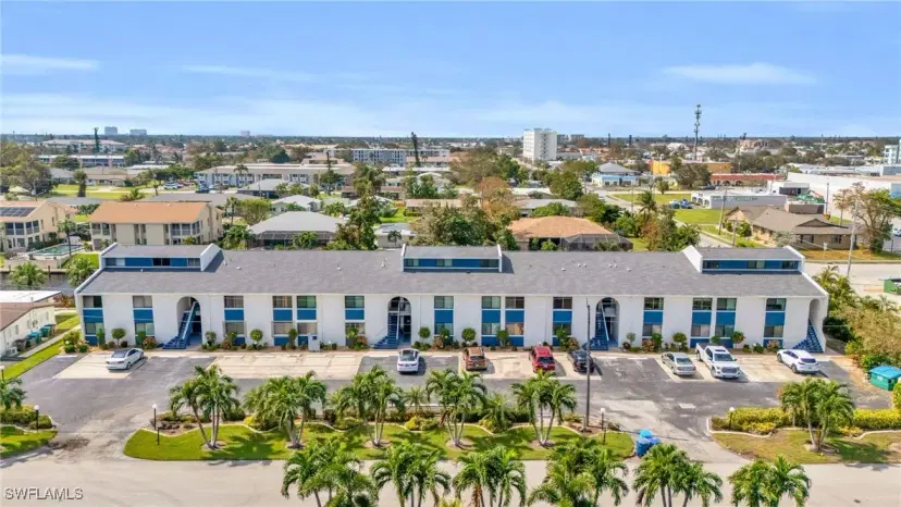 Picture of 4904 Vincennes St 105, Cape Coral FL 33904