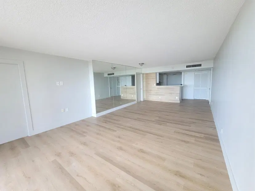 Picture of 2425 Presidential Way 603, West Palm Beach FL 33401