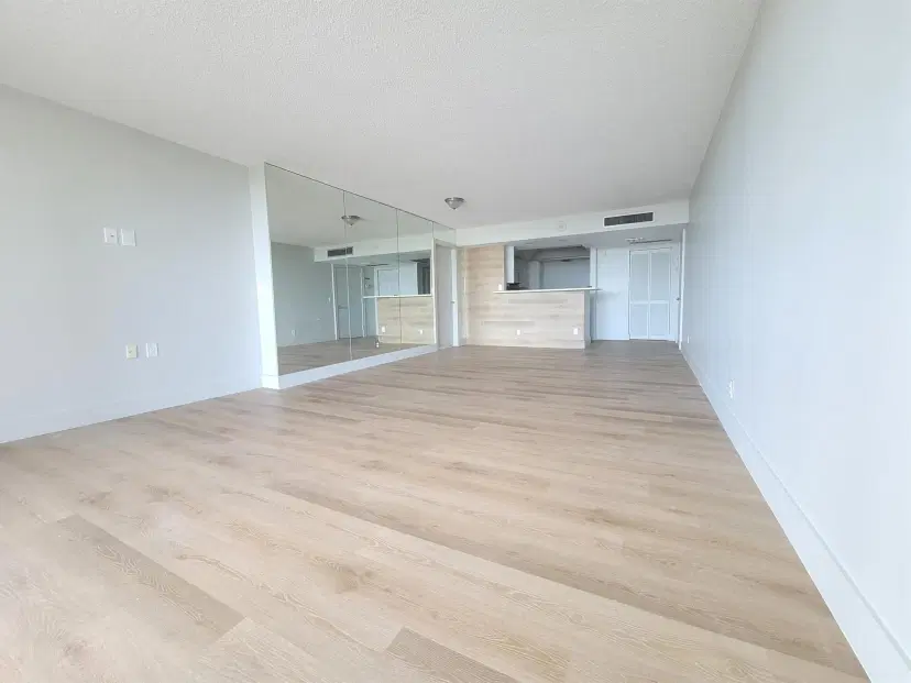 Picture of 2425 Presidential Way 603, West Palm Beach FL 33401