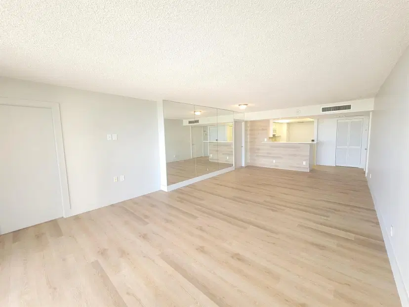 Picture of 2425 Presidential Way 603, West Palm Beach FL 33401