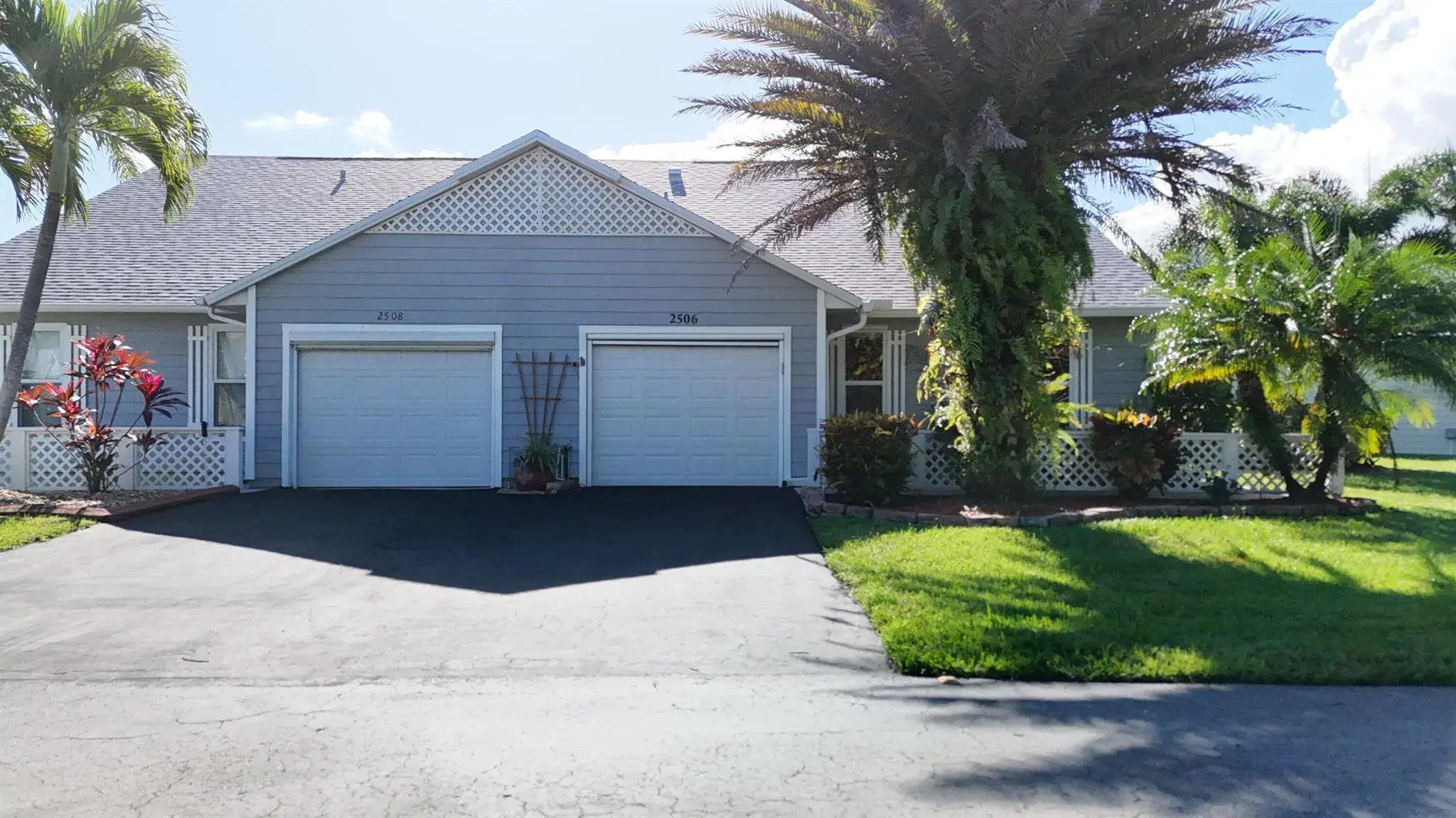 Picture of 2506 SE Tropical E Circle, Port St Lucie, FL 34952