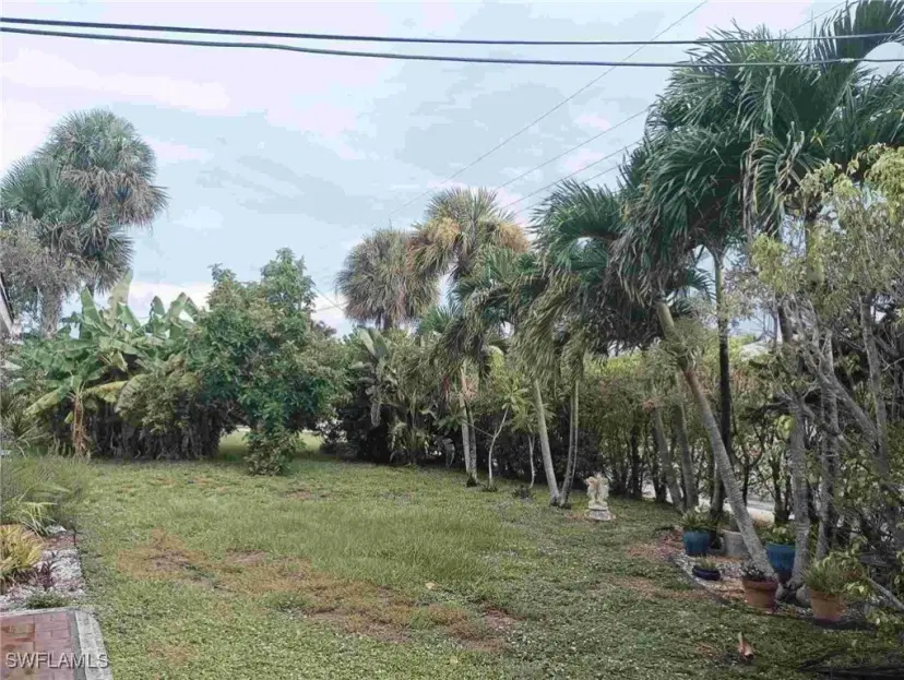Picture of 1898 Harbor Ln, Naples FL 34104