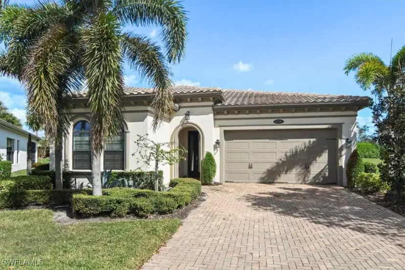 Picture of 9236 Woodhurst Dr, Naples FL 34120