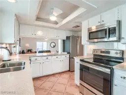 Picture of 4511 Bay Beach Ln 114, Fort Myers Beach, FL 33931