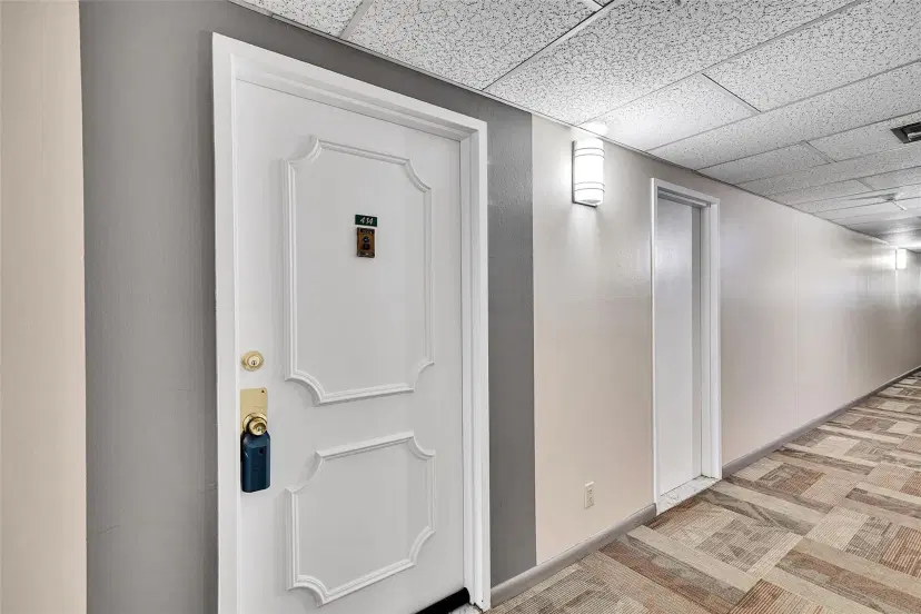 Picture of 4400 Hillcrest Dr 414B, Hollywood FL 33021