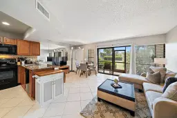 Picture of 1605 S Us Highway 1 V2-102, Jupiter, FL 33477