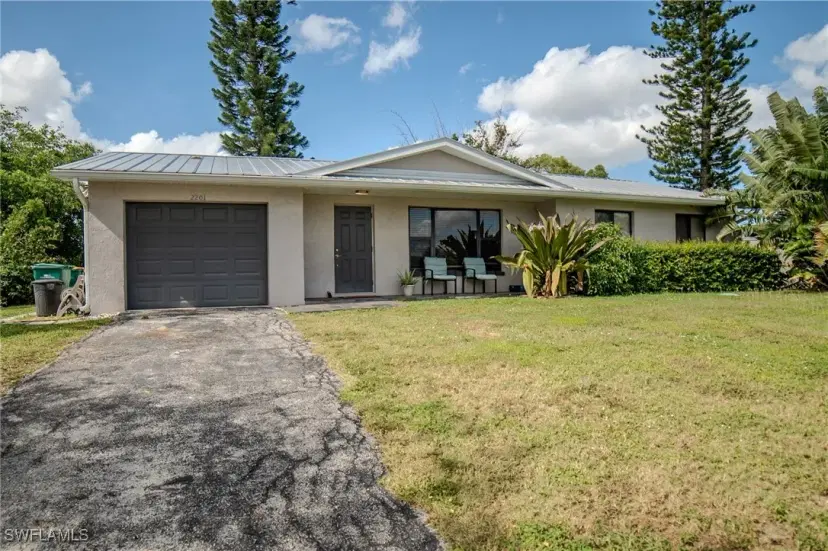 Picture of 2201 52Nd Ln Sw, Naples FL 34116