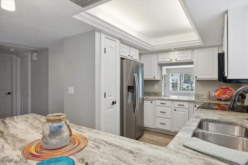 Picture of 4231 SE 19Th Pl 1J, Cape Coral FL 33904