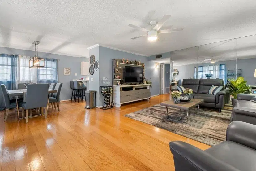 Picture of 27 Lake Vista Trail 107, Port St Lucie FL 34952