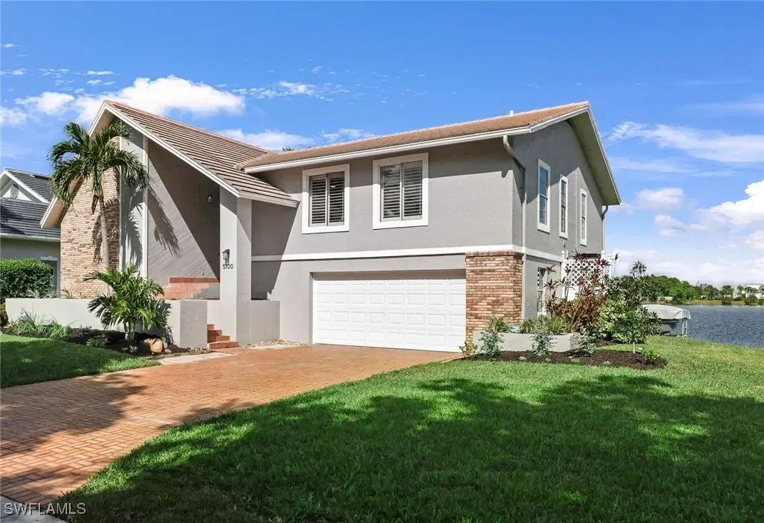 Picture of 5100 Harborage Dr, Fort Myers, FL 33908