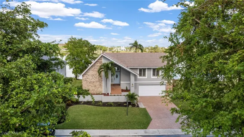 Picture of 5100 Harborage Dr, Fort Myers FL 33908