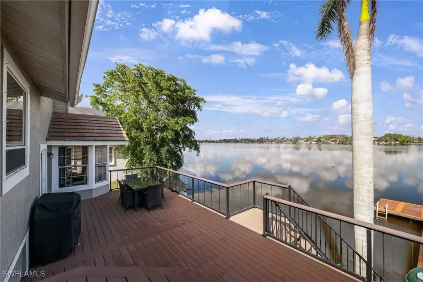 Picture of 5100 Harborage Dr, Fort Myers FL 33908