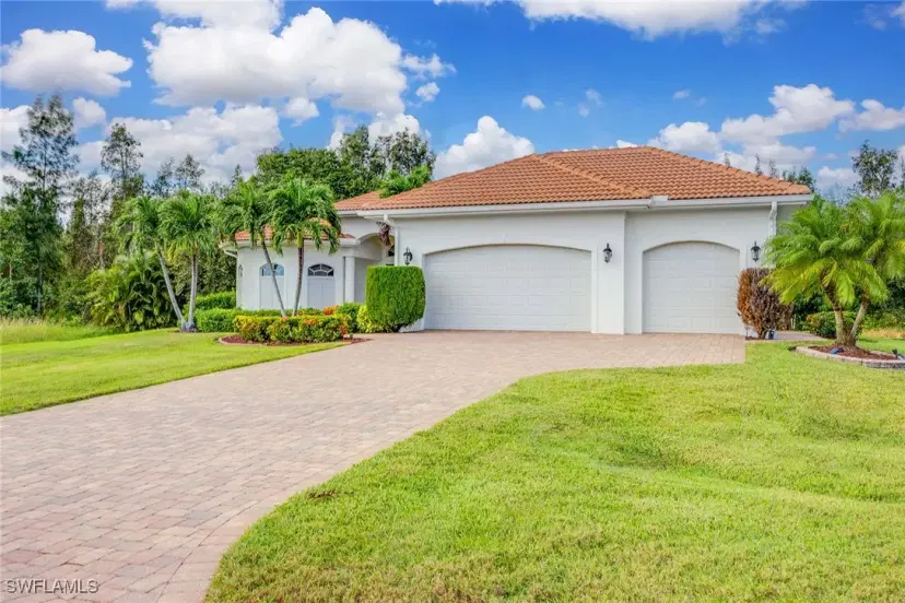 Picture of 18169 Baywood Dr, Naples FL 34114