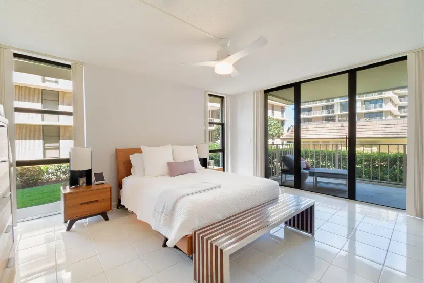 Picture of 3200 S Ocean Boulevard C101, Palm Beach FL 33480