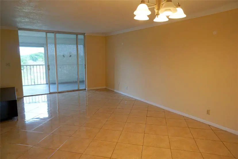 Picture of 4570 NW 18Th Ave 607, Deerfield Beach FL 33064
