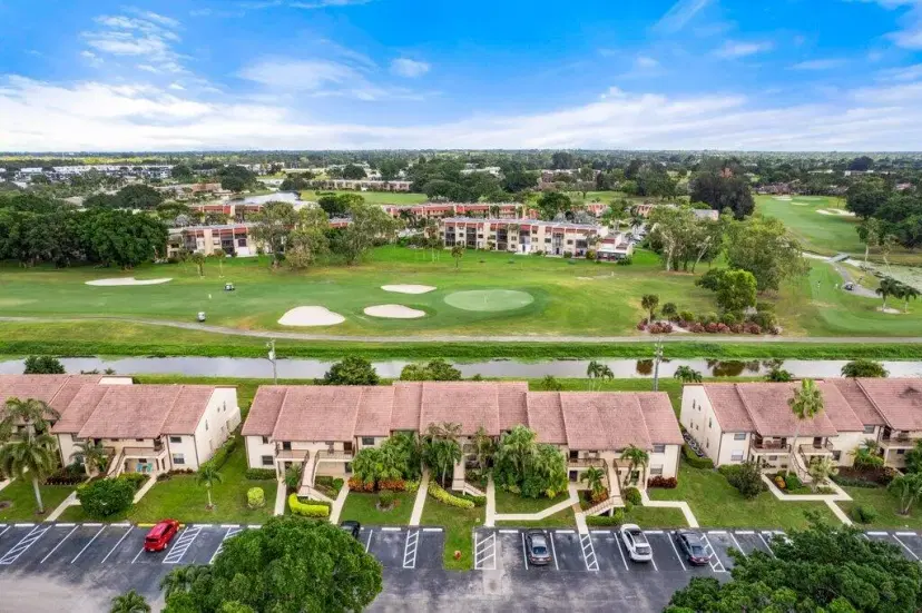 Picture of 4654 Lucerne Lakes Boulevard 206, Lake Worth FL 33467