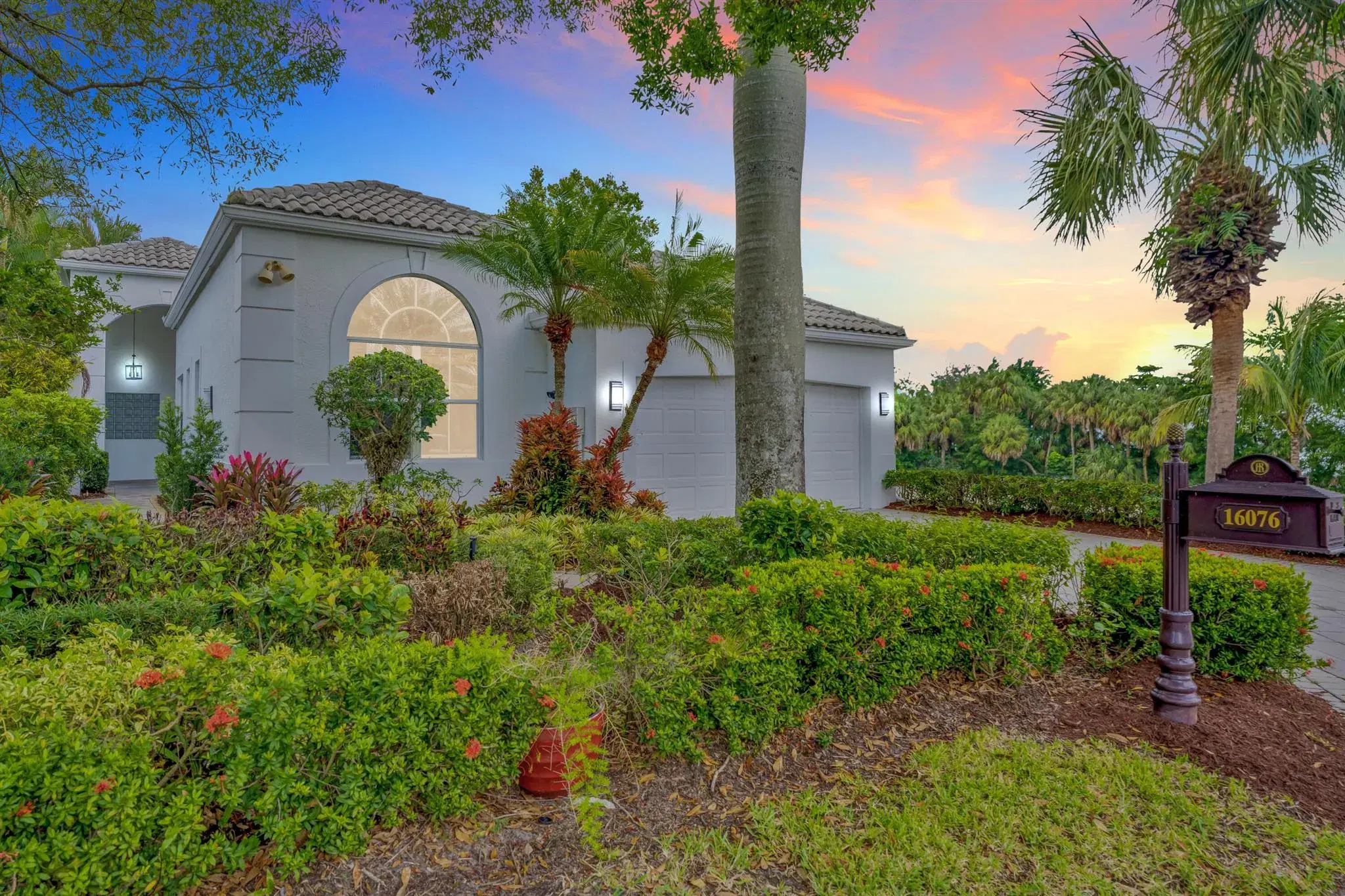 Picture of 16076 Villa Vizcaya Place, Delray Beach, FL 33446