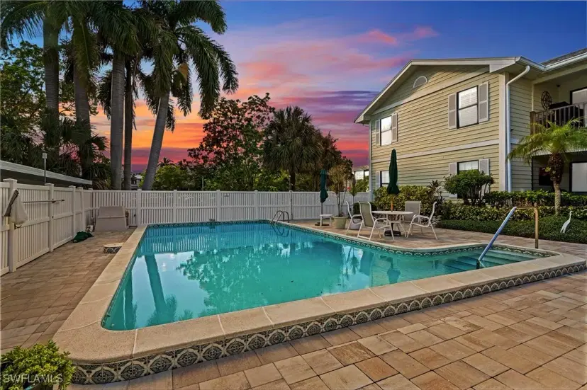 Picture of 880 8Th Ave S 202, Naples FL 34102