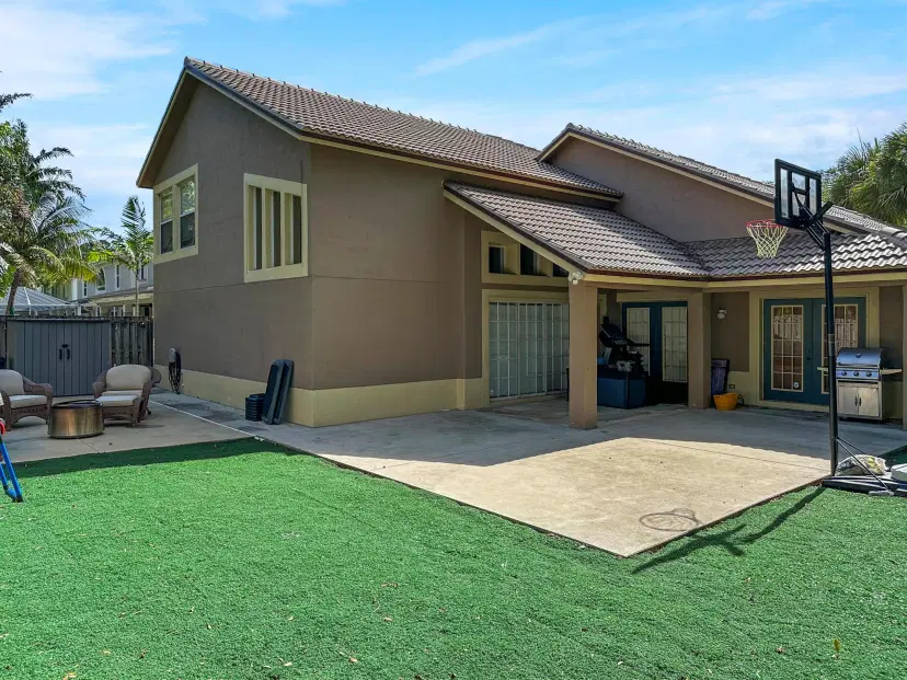 Picture of 230 Lone Pine Drive, Palm Beach Gardens FL 33410