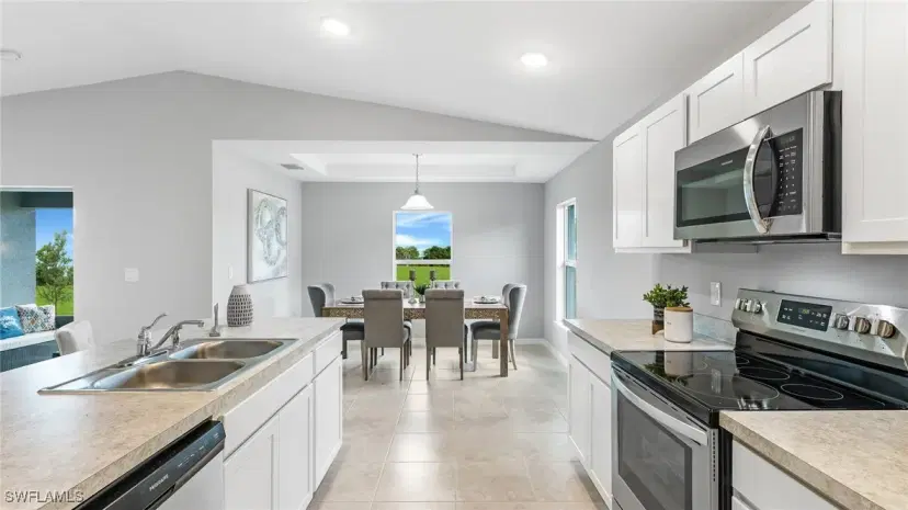 Picture of 2745 NE 7Th Pl, Cape Coral FL 33909