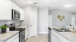 Picture of 2745 NE 7Th Pl, Cape Coral, FL 33909
