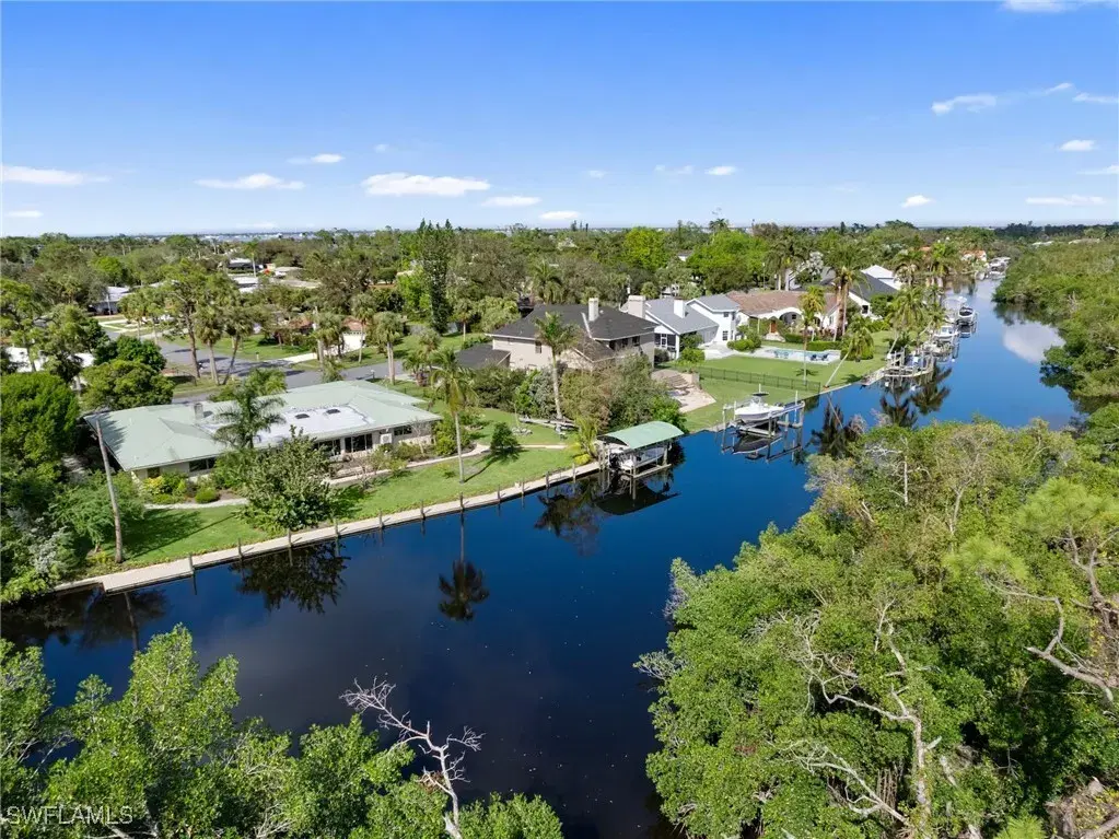 Picture of 5621 Natoma Dr, Fort Myers, FL 33919