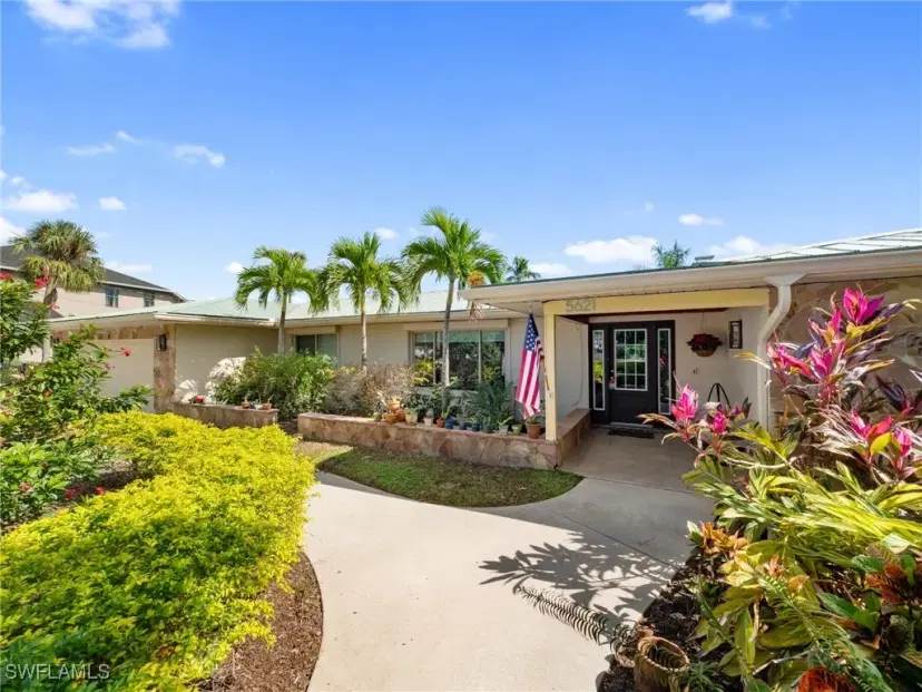 Picture of 5621 Natoma Dr, Fort Myers FL 33919