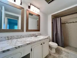 Picture of 203 Wellington E, West Palm Beach, FL 33417