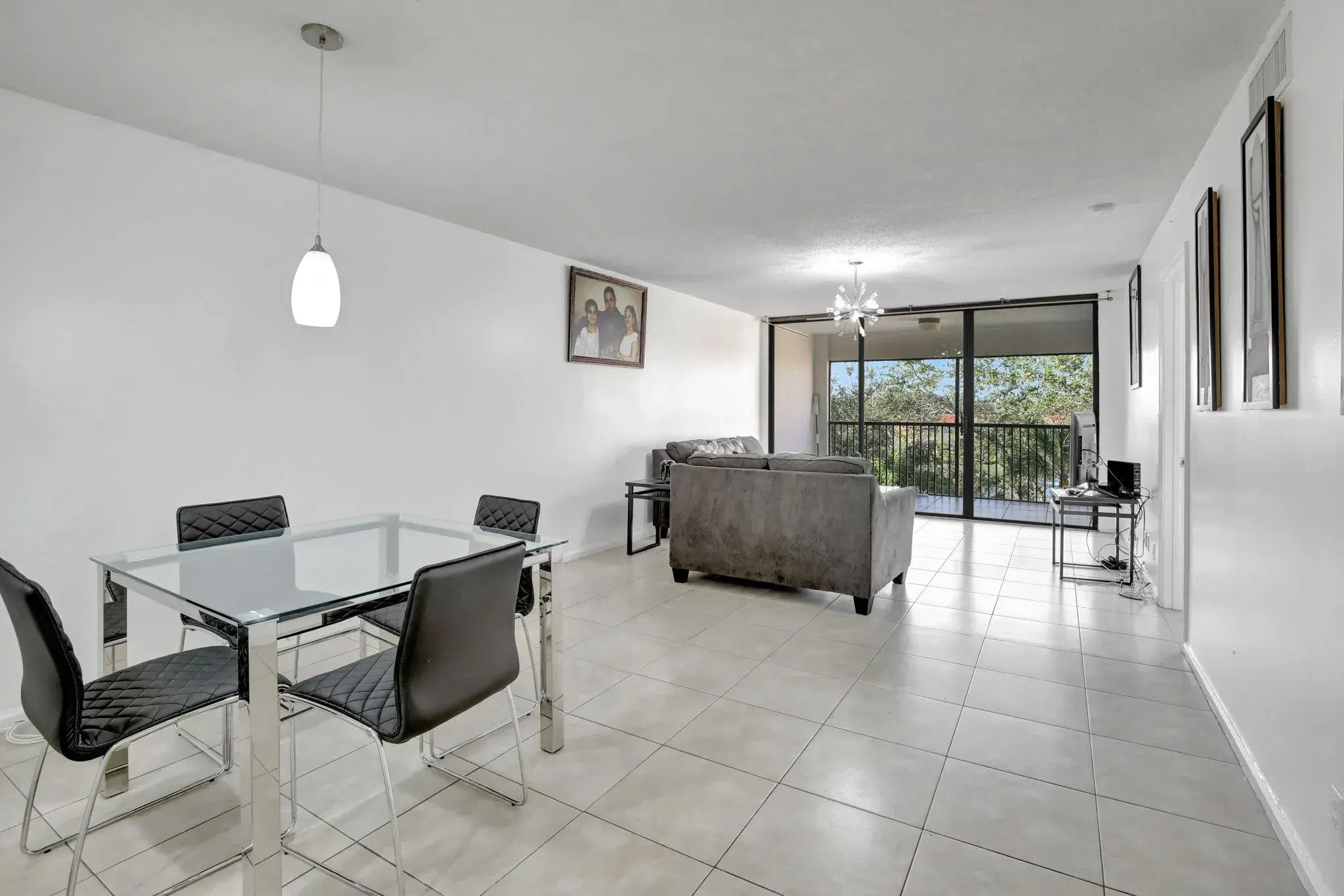 Picture of 8592 W Sunrise Blvd 410, Plantation, FL 33322