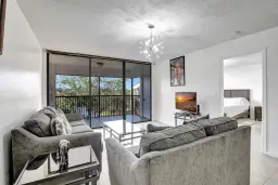 Picture of 8592 W Sunrise Blvd 410, Plantation, FL 33322