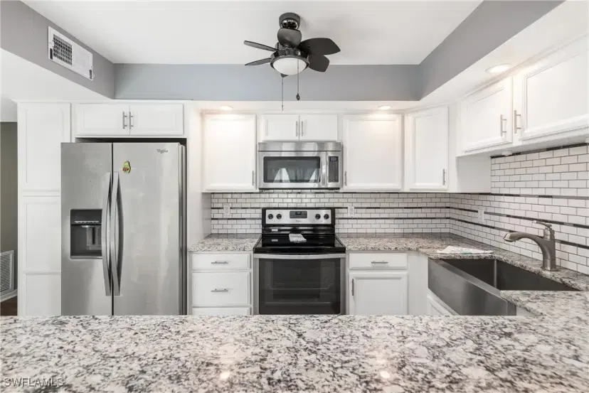 Picture of 1344 S Brandywine Cir 2, Fort Myers FL 33919