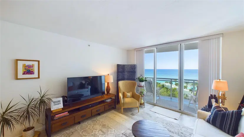 Picture of 3001 S Ocean Dr 923, Hollywood FL 33019