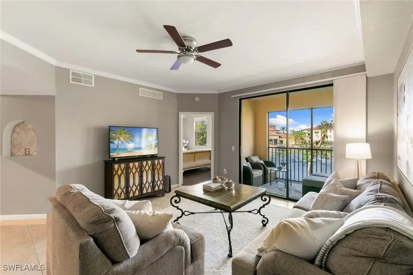 Picture of 12990 Positano Cir 204, Naples FL 34105