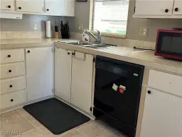 Picture of 9019 Flamingo Cir, North Fort Myers, FL 33903