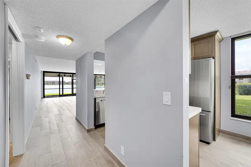 Picture of 5801 Coral Lake Dr 101, Pompano Beach FL 33063
