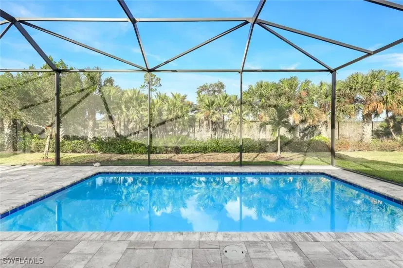 Picture of 8999 Redonda Dr, Naples FL 34114